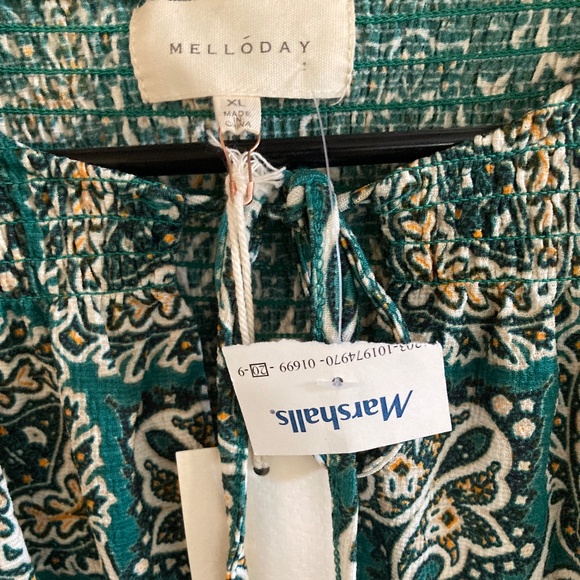 Green Paisley Print Blouse with Tags - Picture 6 of 8